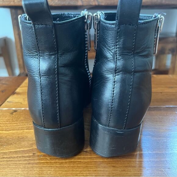 Steve Madden Black Leather Silver Side Zippers Ankle Booties Boots - Picture 6 of 10